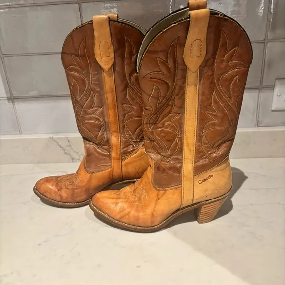 Vintage Capezio Women'sTan Western Boots women’s size 8.5