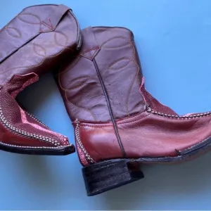 Vintage custom cowboys boots made in Mexico