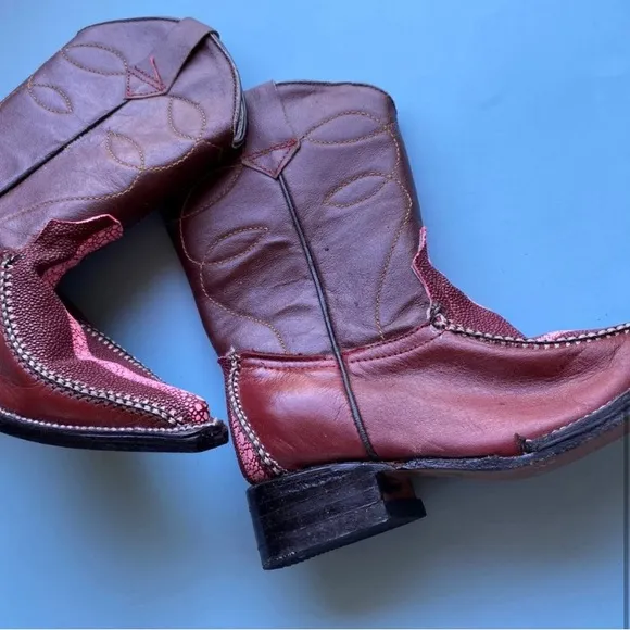 Vintage custom cowboys boots made in Mexico