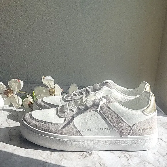 Vintage Havana White Tan Platform Sneakers 9.5 Perforated Low Top Lace Up Shoes