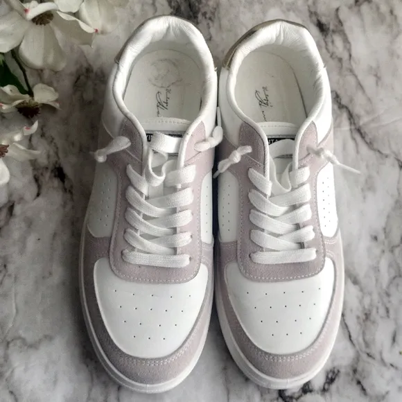 Vintage Havana White Tan Platform Sneakers 9.5 Perforated Low Top Lace Up Shoes