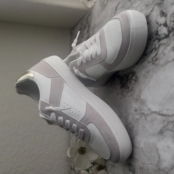 Vintage Havana White Tan Platform Sneakers 9.5 Perforated Low Top Lace Up Shoes