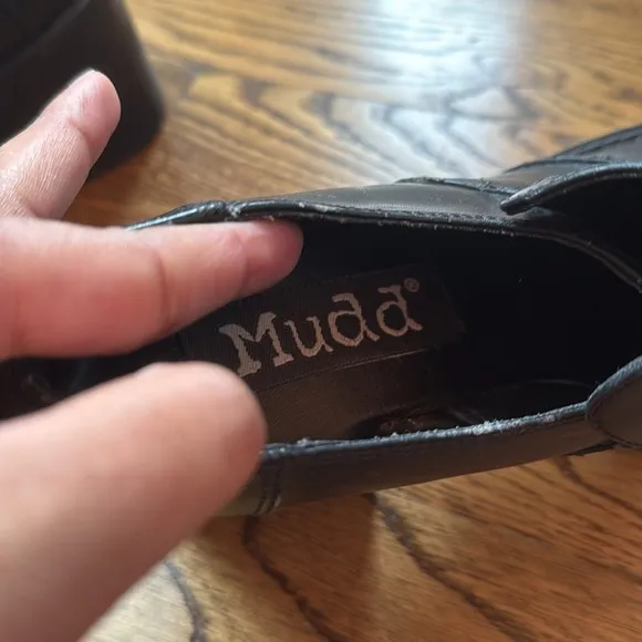 Vintage Mudd Black platform Leather Women's Shoes