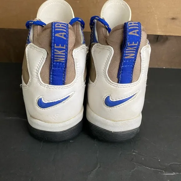 Vintage rare Nike sport shoes women’s‎ 8