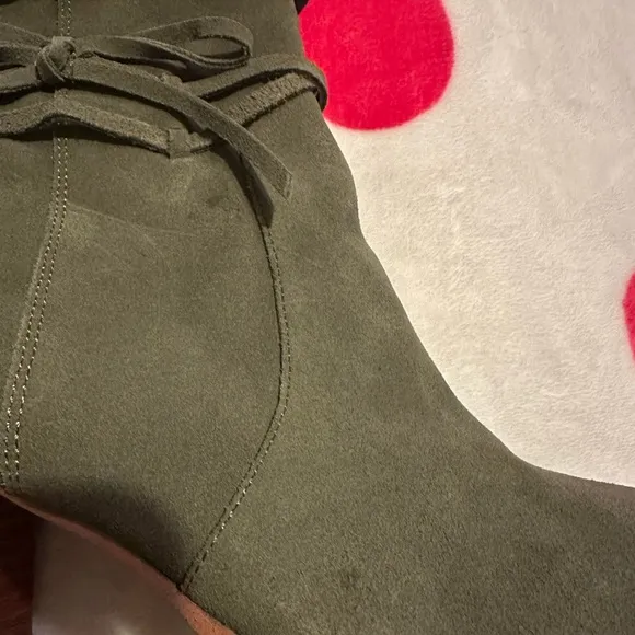 Violet &amp; Red Janine Tall Shaft Suede Boots in Olive