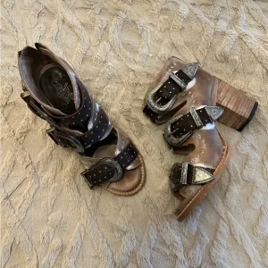 Violet Sandals
