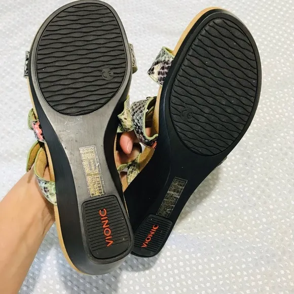 Vionic radia sandals