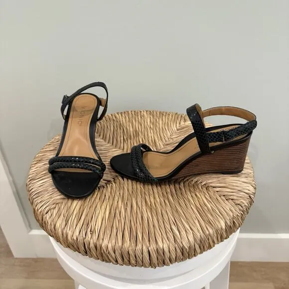 Vionic Womens Emmy Black Lizard Wedge Sandals Size 7 EUC