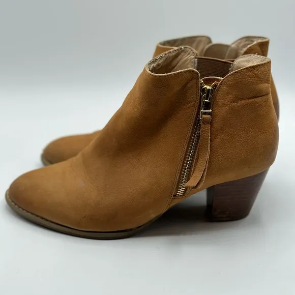 Vionic Women's Sterling Casual Booties in Saddle Leather Size 9