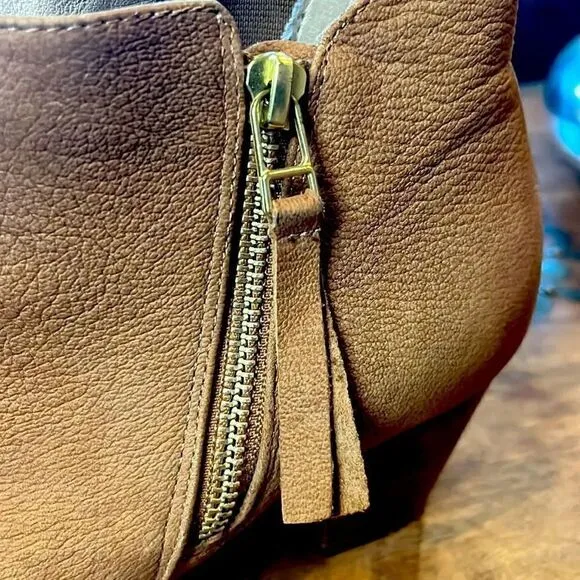 Vionic Women's Sterling Casual Boots, 8.5!