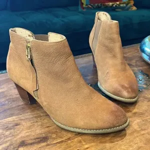 Vionic Women's Sterling Casual Boots, 8.5!
