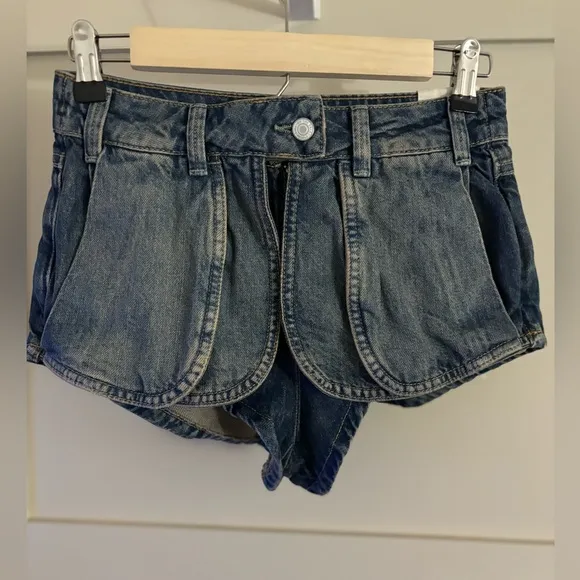 We The Free Prince Street Denim Shorts NWT Size 25 Color Bluest Eyes