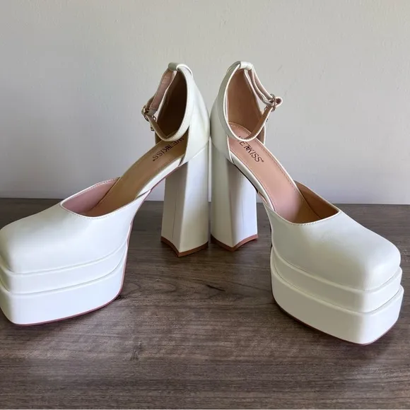 Wetkiss White Stacked Platform Women’s Chunk Heel Strap Shoe Size 11 #B1507