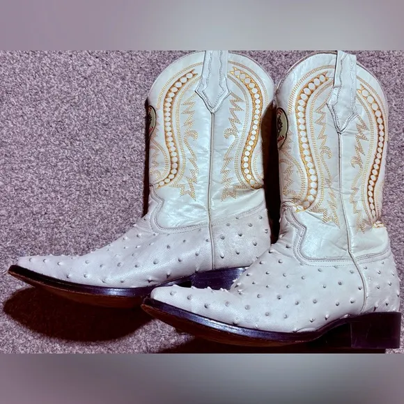 White Leather Boots with Intricate Stitching and Tall Shaft