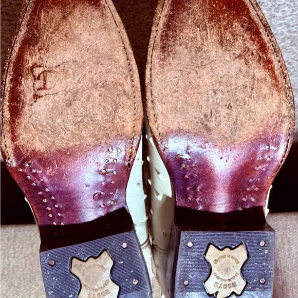 White Leather Boots with Intricate Stitching and Tall Shaft