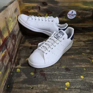 Women adidas athletic shoes size 7.5, 8‎ new