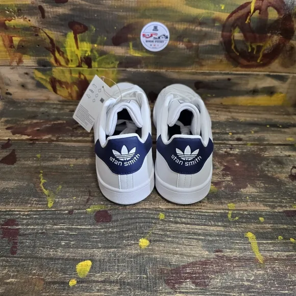 Women adidas athletic shoes size 7.5, 8‎ new