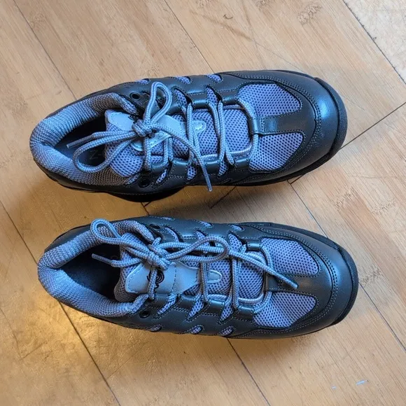 Women's Athletic Shoes Z-Coil