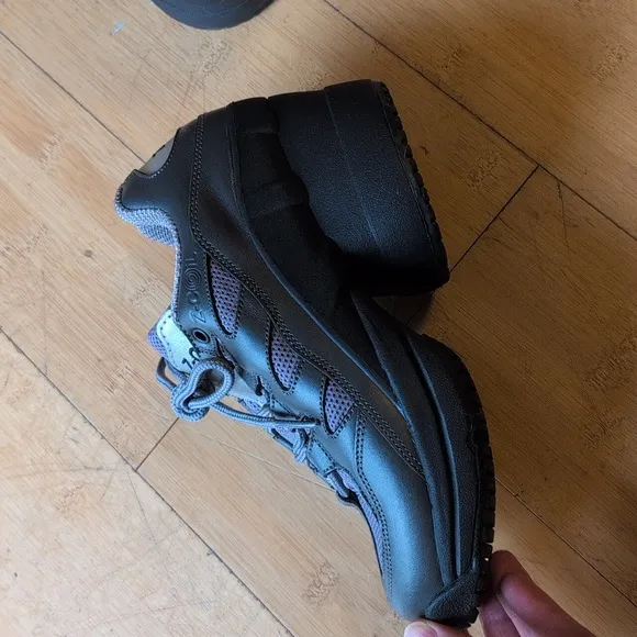 Women's Athletic Shoes Z-Coil