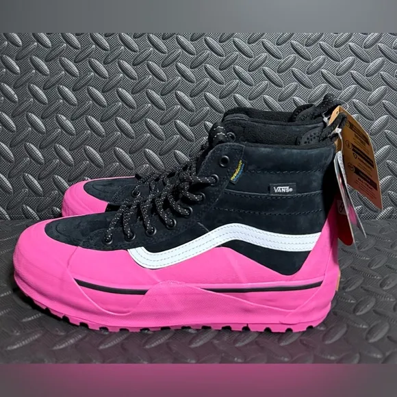 Womens Athletic Vans Boots‎ Black Pink Size 9.5