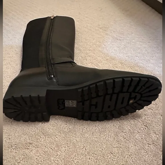 Women's Coach Logo Buckle Tall Leather Boots Like New Size 8.5