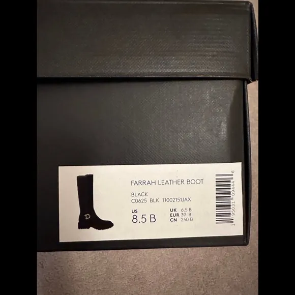 Women's Coach Logo Buckle Tall Leather Boots Like New Size 8.5