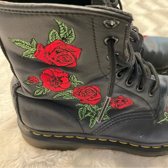Women's Dr Marten Vonda Floral Leather Leather Lace Up Boots Size 7