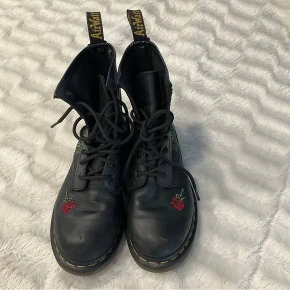 Women's Dr Marten Vonda Floral Leather Leather Lace Up Boots Size 7