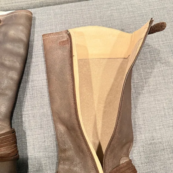 Women's/ Girl’s Gervalin Brown Boots Size 9