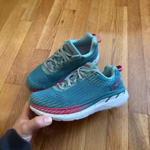 Womens Hoka Athletic Shoes