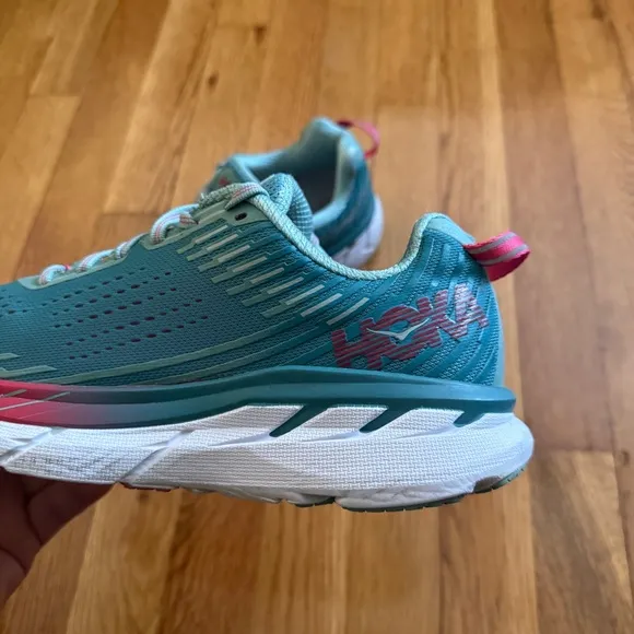 Womens Hoka Athletic Shoes