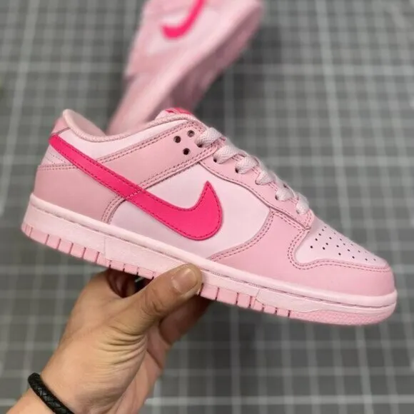 🌹🌹Women's Nike Dunk Pink Low-Top Shoes🌹🌹