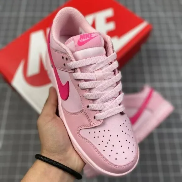 🌹🌹Women's Nike Dunk Pink Low-Top Shoes🌹🌹