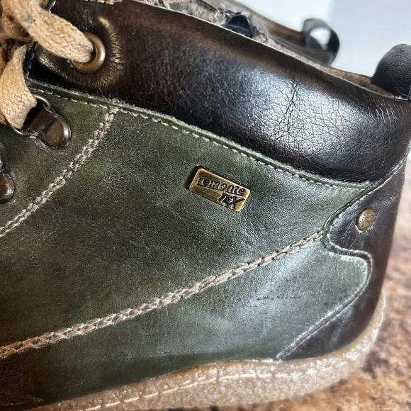 Women’s Remonte lace up ankle boots in havanna/leaf colorway size‎ 40