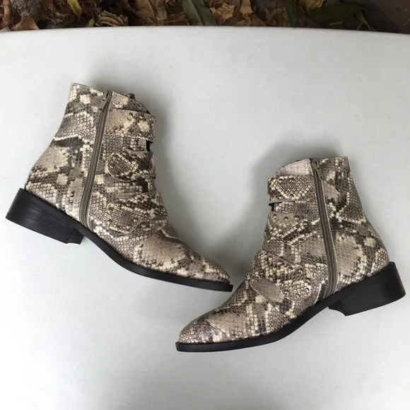 WORN ONCE Steven New York by Steve Madden Harmon Snakeskin Print Ankle B…