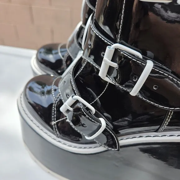 Y.R.U Dune Ying Yang Platform Boots