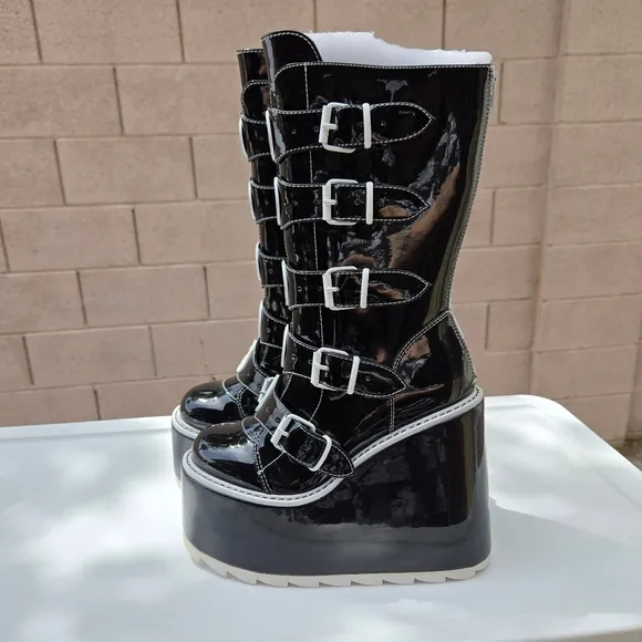 Y.R.U Dune Ying Yang Platform Boots