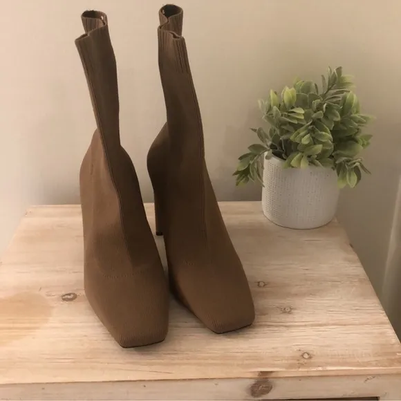 Zara Brown Women's Ankle Boots