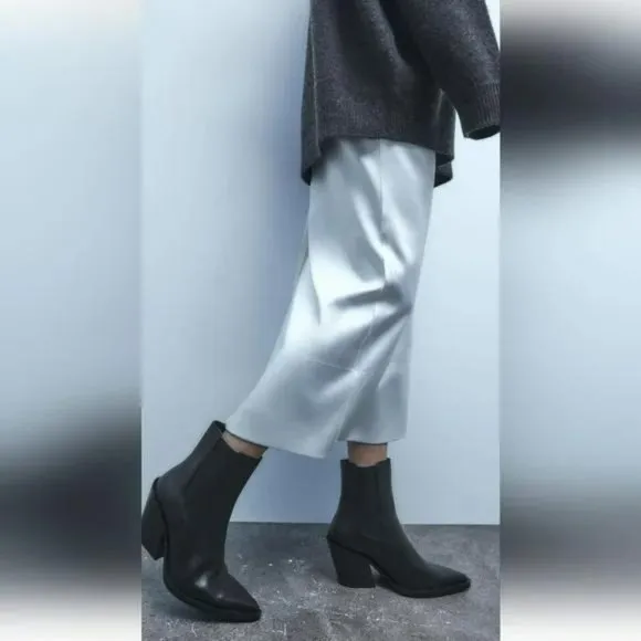 ZARA HEELED COWBOY ANKLE BOOTS
