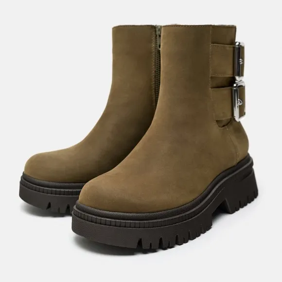 ZARA LOW HEELED LEATHER ANKLE BOOTS WITH BUCKLES bloggers favorite
