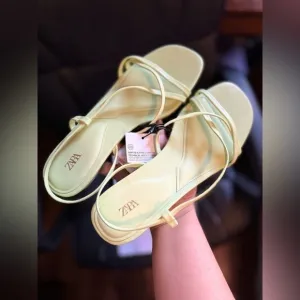 Zara neon green sandals size 37 nwt