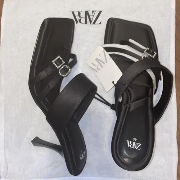 Zara NEW heeled sandals with buckles