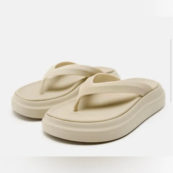 Zara NWT Platform Sandals