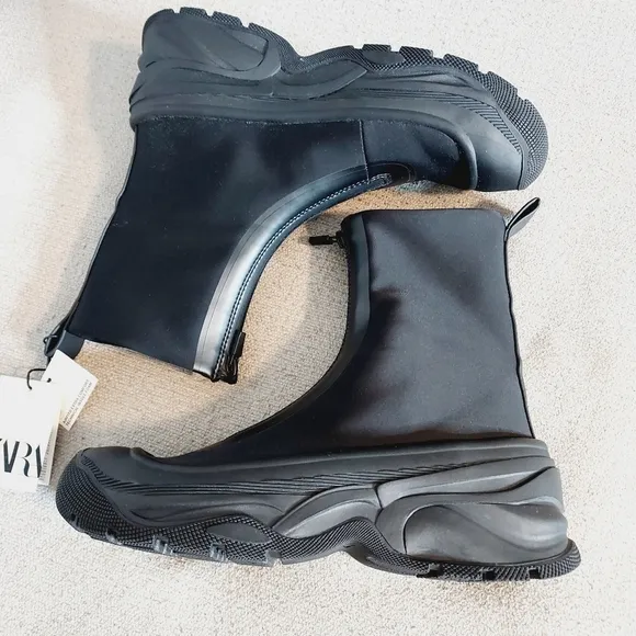 Zara Sporty Zippered Technical Fabric Ankle Boots Sz-9