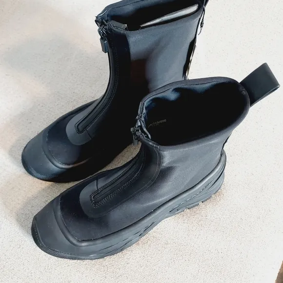 Zara Sporty Zippered Technical Fabric Ankle Boots Sz-9