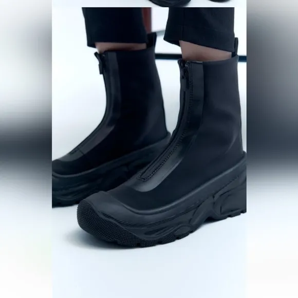 Zara Sporty Zippered Technical Fabric Ankle Boots Sz-9
