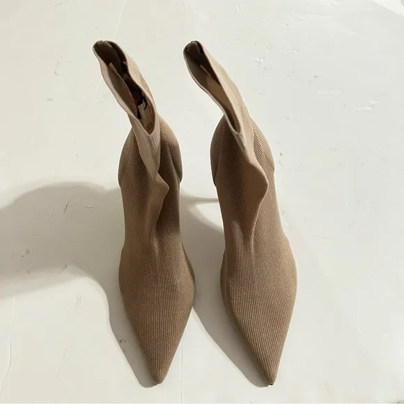 Zara STRETCH FABRIC HEELED SOCK ANKLE BOOTS Size 8