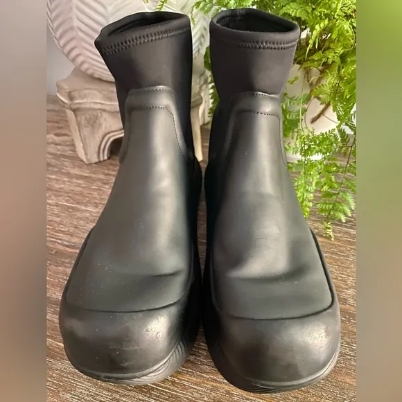 Zara Women’s 10 / EU 41 Black Chunky Lug Rubber Ankle Puddle Boots Shoes NWOT