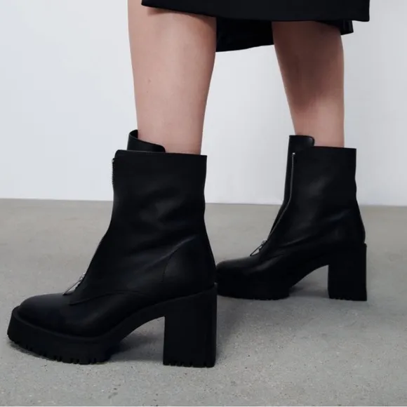 ZARA ZIPPERED LEATHER HEELED ANKLE BOOTS  SZ 6.5
